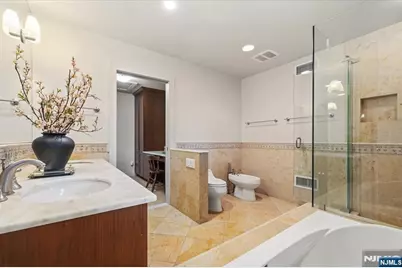 130 Van Nostrand Avenue, Englewood Cliffs, NJ 07632 - Photo 17