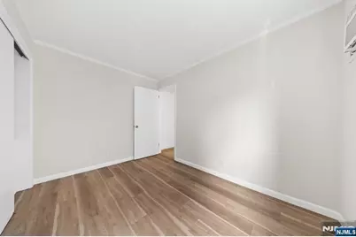 271 Travers Place, Lyndhurst Township, NJ 07071 - Photo 23