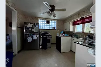 126 Parker Avenue, Hawthorne, NJ 07506 - Photo 15