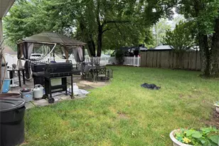 208 Lawrence Dr, Paramus, NJ 07652 - Photo 19