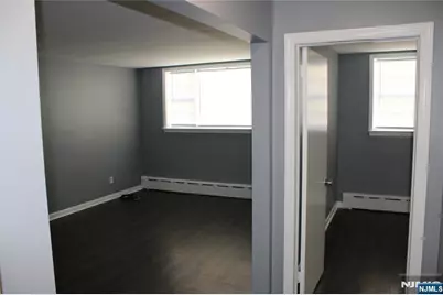 208 Bergen Boulevard 3 #3, Fairview, NJ 07022 - Photo 11