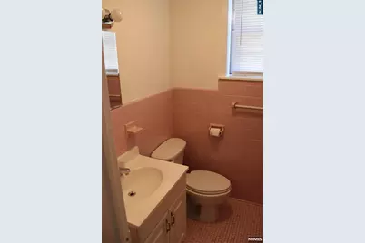 208 Bergen Boulevard 3 #3, Fairview, NJ 07022 - Photo 15
