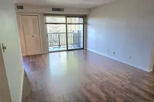 560 North Ave I, Fort Lee, NJ 07024 - Photo 3