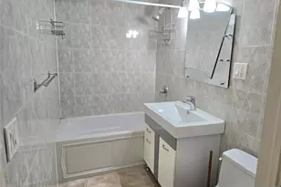 560 North Ave I, Fort Lee, NJ 07024 - Photo 7