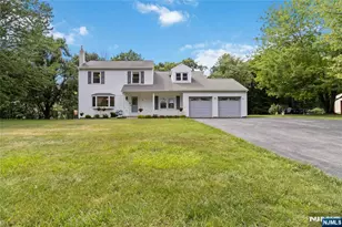 37 Rolling Ridge Rd, West Milford, NJ 07480 - Photo 3