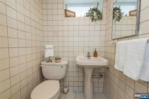 7 Hobart Pl, Clifton, NJ 07011 - Photo 13