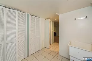 7 Hobart Pl, Clifton, NJ 07011 - Photo 15