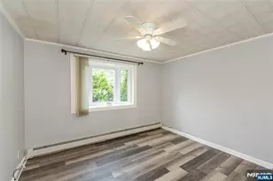 7 Hobart Pl, Clifton, NJ 07011 - Photo 7