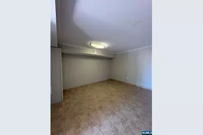 264 Midland Avenue 32 #32, Saddle Brook Township, NJ 07663 - Photo 17