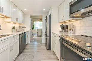 521 Piermont Ave 315A, River Vale Township, NJ 07675 - Photo 3