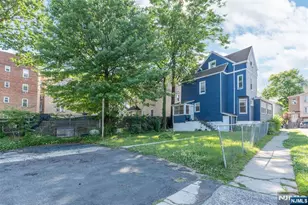 158 Clinton St, East Orange, NJ 07018 - Photo 29