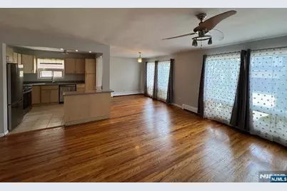 1038 Kingsland Lane, Fort Lee, NJ 07024 - Photo 3
