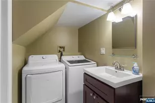 512 Lyster Ave, Saddle Brook Township, NJ 07663 - Photo 35