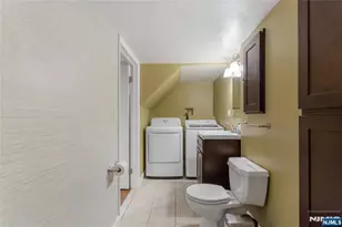 512 Lyster Ave, Saddle Brook Township, NJ 07663 - Photo 37
