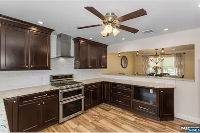512 Lyster Avenue, Saddle Brook Township, NJ 07663 - Photo 11