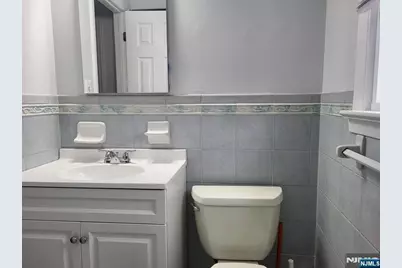 207 8th Street 2F #2F, Palisades Park, NJ 07650 - Photo 7
