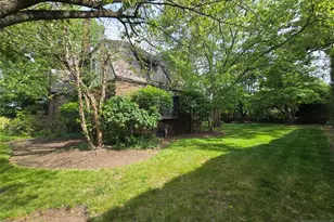 220 Manor Rd, Ridgewood, NJ 07450 - Photo 13