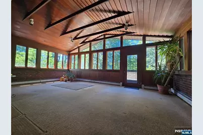 220 Manor Road, Ridgewood, NJ 07450 - Photo 9