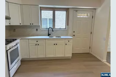 201 Franklin Street 2 #2, Elmwood Park, NJ 07407 - Photo 7