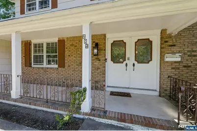 281 Rivara Court, Ridgewood, NJ 07450 - Photo 3