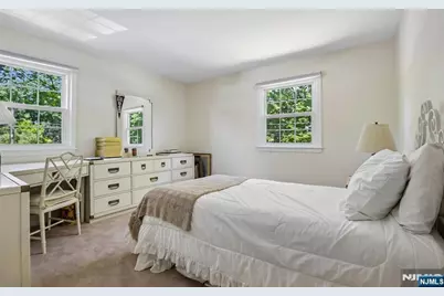 24 Cherry Hill Road, Livingston, NJ 07039 - Photo 17