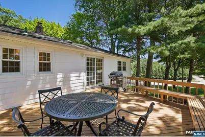24 Cherry Hill Road, Livingston, NJ 07039 - Photo 25