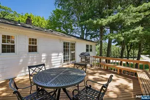 24 Cherry Hill Rd, Livingston, NJ 07039 - Photo 25