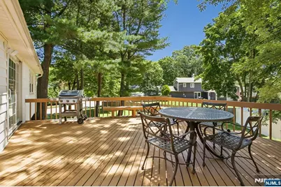 24 Cherry Hill Road, Livingston, NJ 07039 - Photo 23
