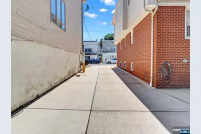69 Lincoln Street, Fairview, NJ 07022 - Photo 3