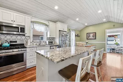 66 7th Avenue, Hawthorne, NJ 07506 - Photo 13