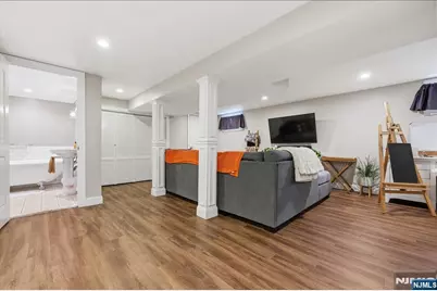 66 7th Avenue, Hawthorne, NJ 07506 - Photo 15