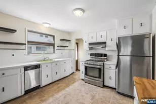 21 Ferncliff Rd, Bloomfield, NJ 07003 - Photo 13