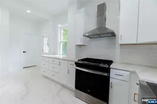 245 Elm Ave, Bogota, NJ 07603 - Photo 15