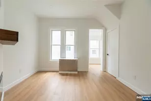 245 Elm Ave, Bogota, NJ 07603 - Photo 7