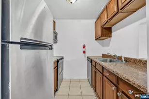 224B Washington Ave, Fort Lee, NJ 07024 - Photo 7
