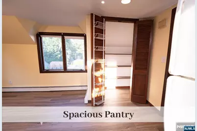 54 Glen Avenue 2nd Floor #2nd Floor, Midland Park, NJ 07432 - Photo 9