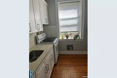 18 74th Street 306 #306, North Bergen, NJ 07047 - Photo 5