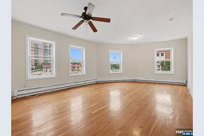 1-2 Hilliard Avenue 1 #1, Edgewater, NJ 07020 - Photo 5