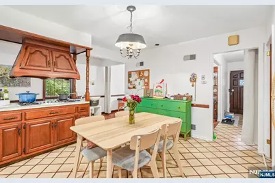 108 Morningside Road, Paramus, NJ 07652 - Photo 17