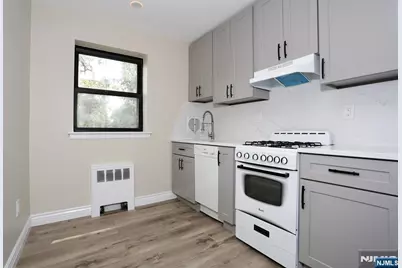 130 Orient Way 3D #3D, Rutherford, NJ 07070 - Photo 7