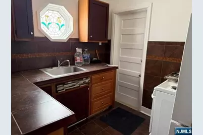 8 Maple Avenue, Montclair, NJ 07042 - Photo 7