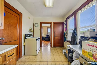 264 Getty Avenue, Clifton, NJ 07011 - Photo 31