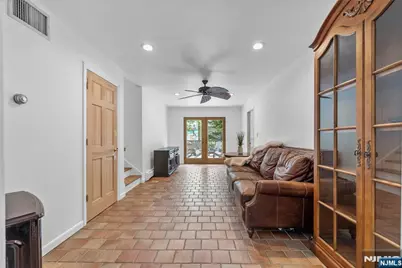 322 Scharer Avenue, Northvale, NJ 07647 - Photo 5