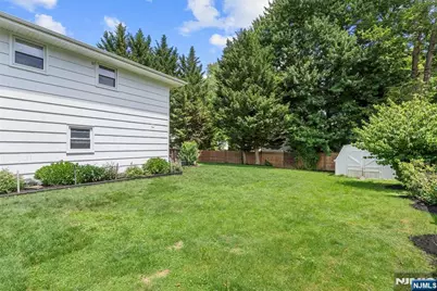 322 Scharer Avenue, Northvale, NJ 07647 - Photo 23