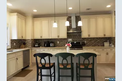 1006 Morningside Lane, Fort Lee, NJ 07024 - Photo 3