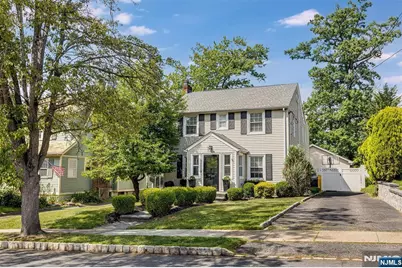 160 Woodland Avenue, Verona, NJ 07044 - Photo 3