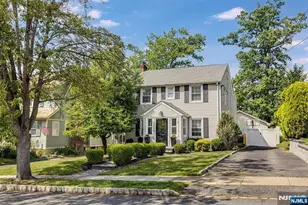 160 Woodland Ave, Verona, NJ 07044 - Photo 3