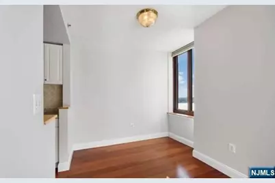 100 Old Palisade Road 2010 #2010, Fort Lee, NJ 07024 - Photo 3