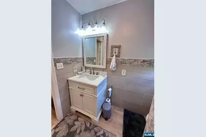 13 Oak Street, Wanaque, NJ 07420 - Photo 7