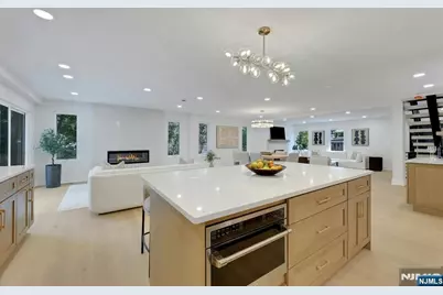 279 Jefferson Avenue, Cresskill, NJ 07626 - Photo 13